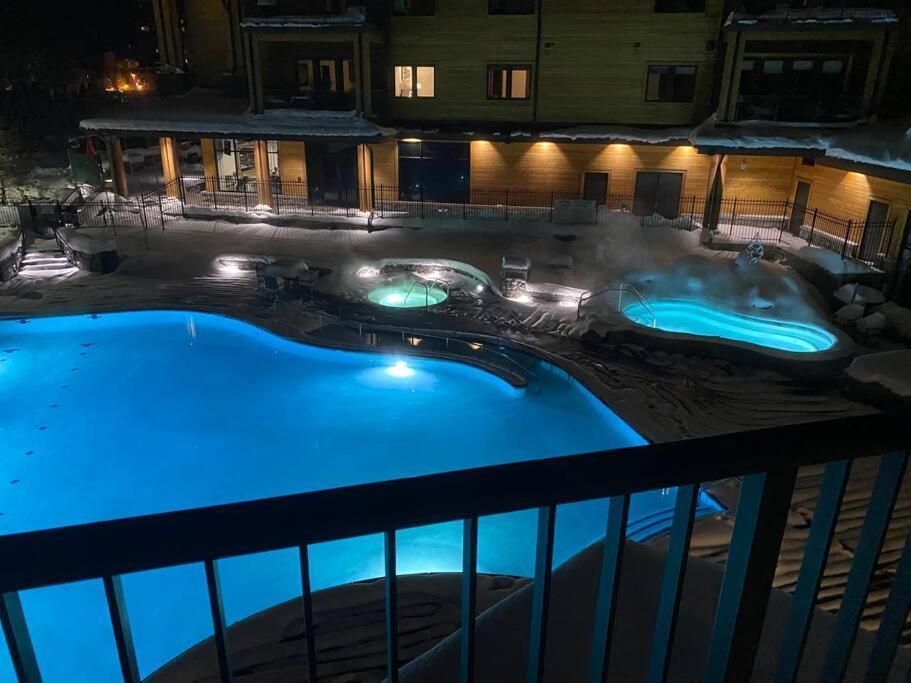 Ski In/Out - Zalanta - Great Location- 2 Hot Tubs - Heated Pool サウス・レイクタホ エクステリア 写真