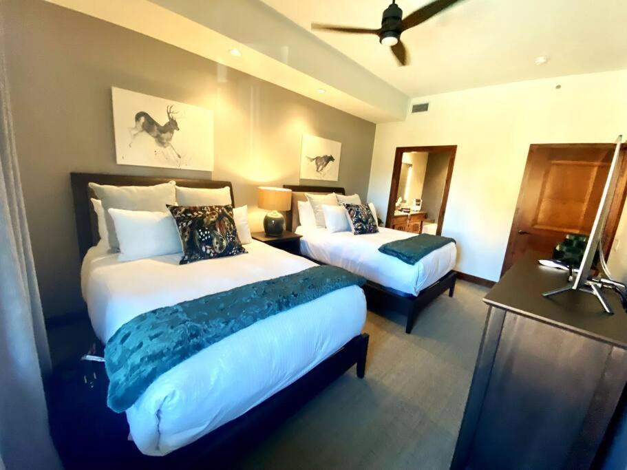 Ski In/Out - Zalanta - Great Location- 2 Hot Tubs - Heated Pool サウス・レイクタホ エクステリア 写真